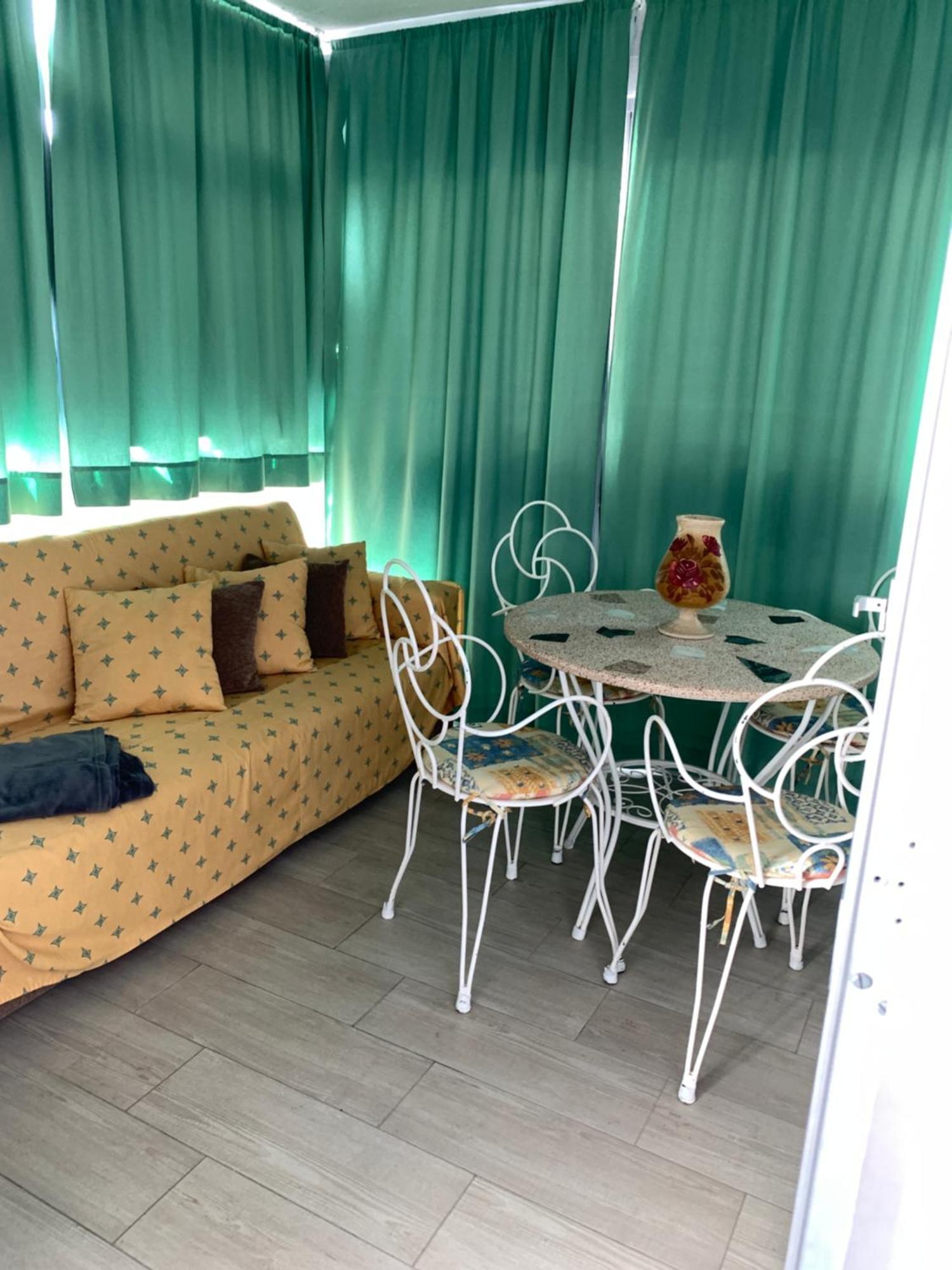 Marabu Apartment